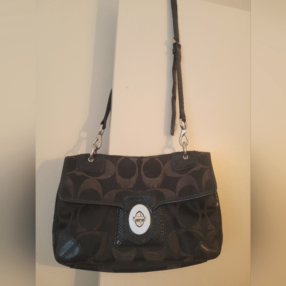 Coach crossbody/shoulder/satchel purse